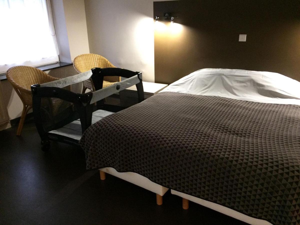 Hotel Le Limbourg Rochefort Extérieur photo