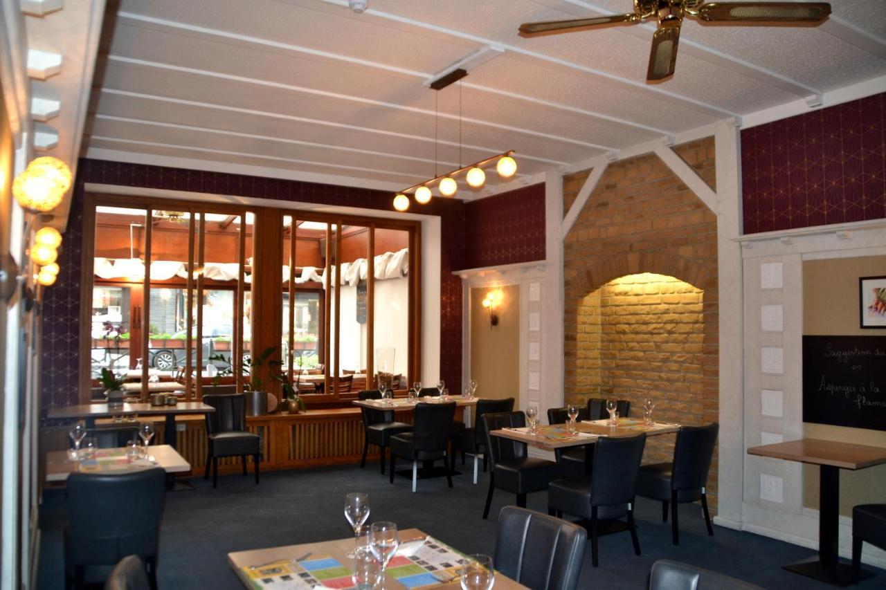 Hotel Le Limbourg Rochefort Extérieur photo