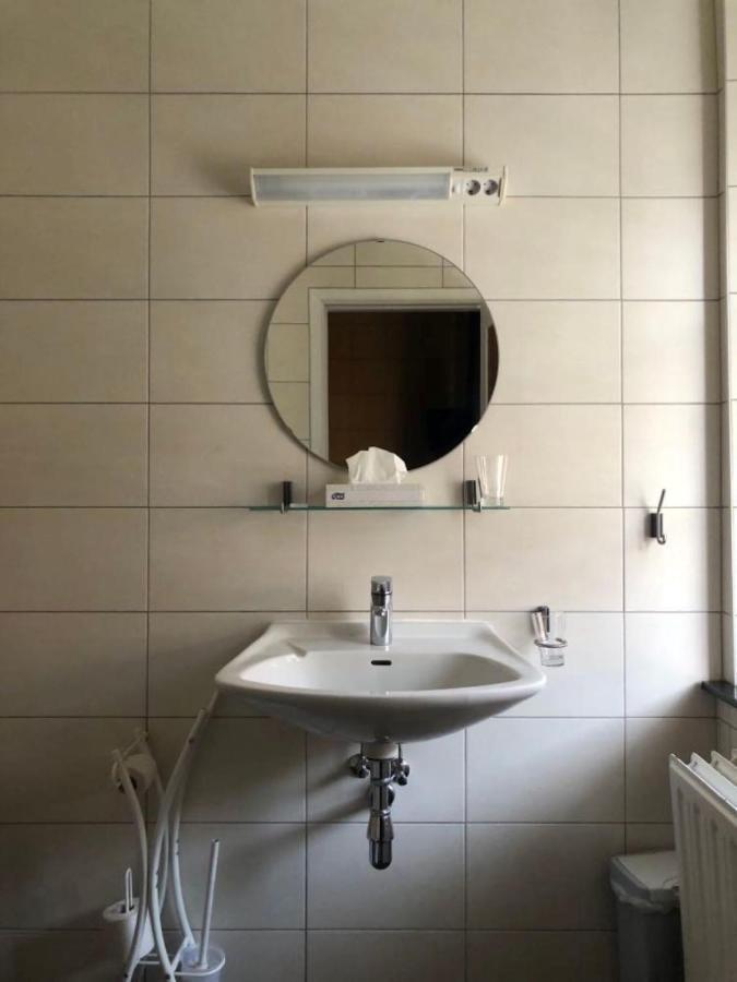 Hotel Le Limbourg Rochefort Extérieur photo