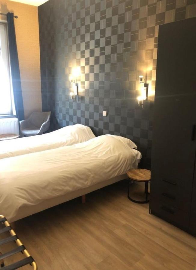 Hotel Le Limbourg Rochefort Extérieur photo