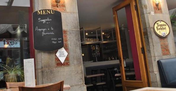 Hotel Le Limbourg Rochefort Extérieur photo